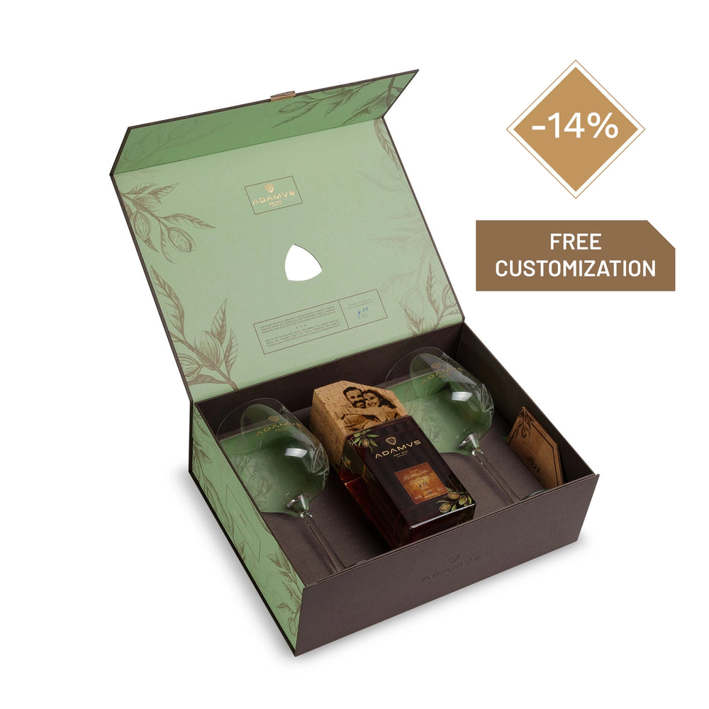 Adamus Organic Dry Gin Signature Edition 2023 Gift Box Personalizado  - The Valentine’s Edit
